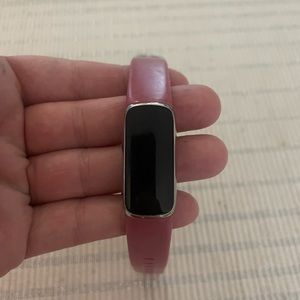 Fitbit Luxe